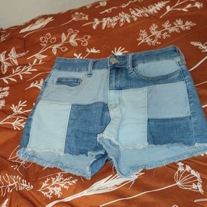 COPY - Size 7 /28Jean short